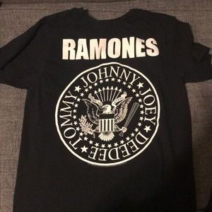 RAMONES BAND T-SHIRT